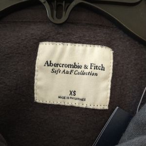 Abercrombie & Fitch Hoodie XS New! Comes with free gift 💜 Very comfortable